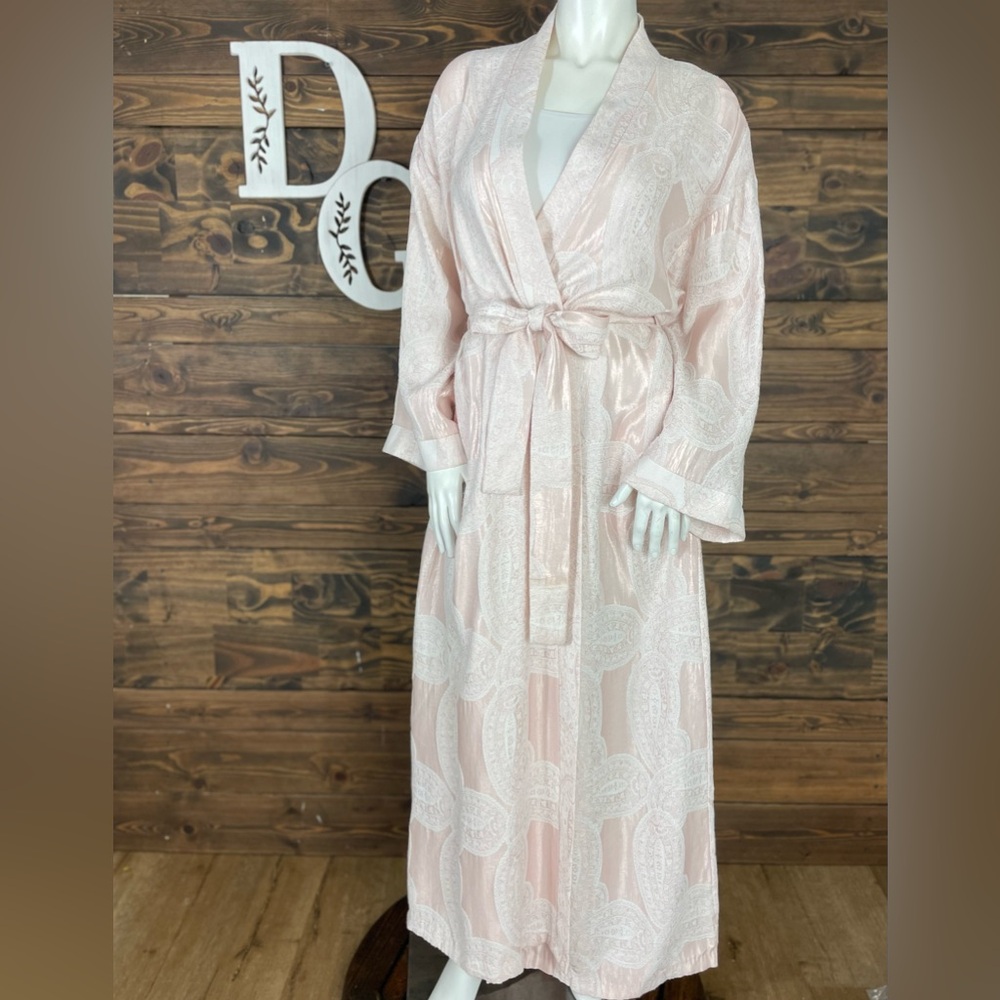 Diamond Tea | Vintage‎ Luxury Elegant Satin Pink Paisley Lace Full Robe Pockets